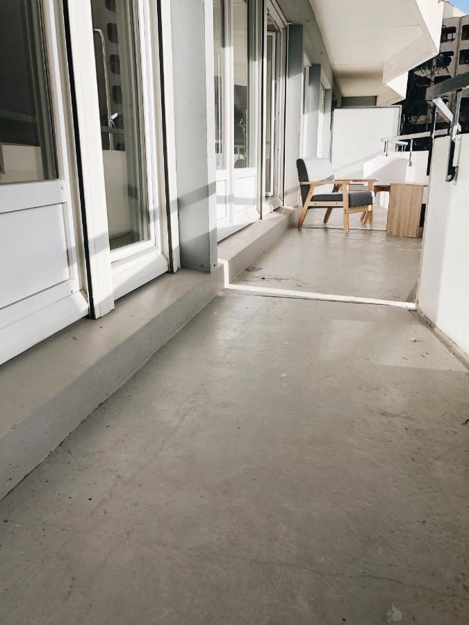 Envie Lyonnaise Location - 10 Personnes - Terrasse - Wifi Fibre Optique * Lyon